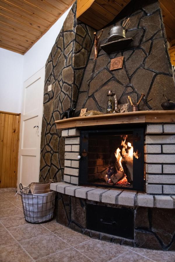 Guest House Rossy Trigrad Esterno foto
